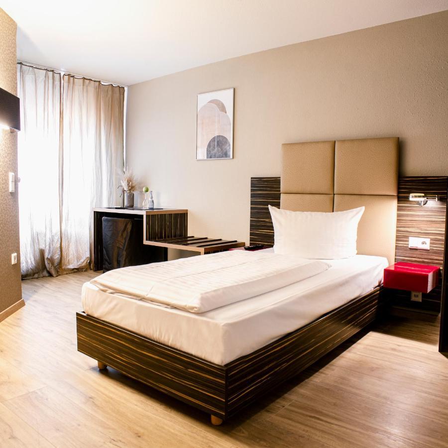 היילברון Arkade Hotel Am Theater מראה חיצוני תמונה